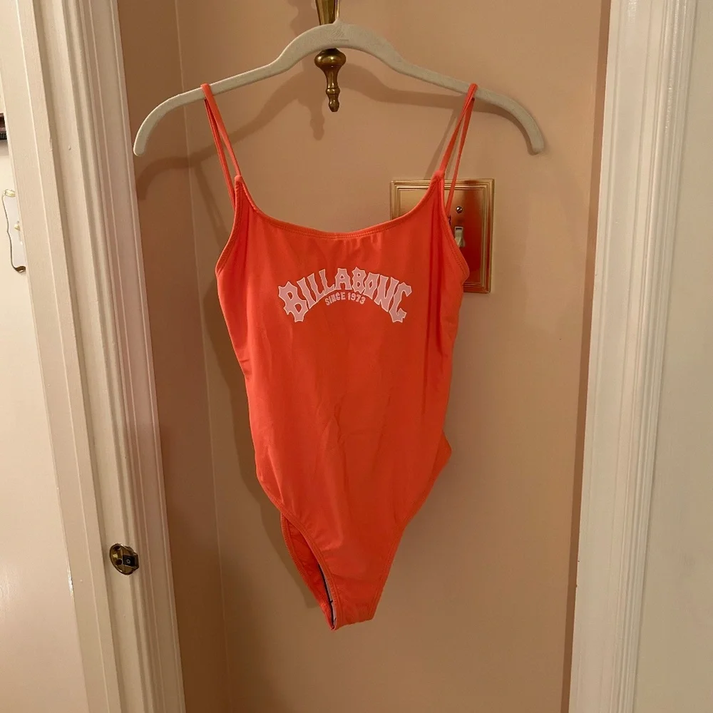 NWT Billabong Sun Vibes One Piece Swimsuit